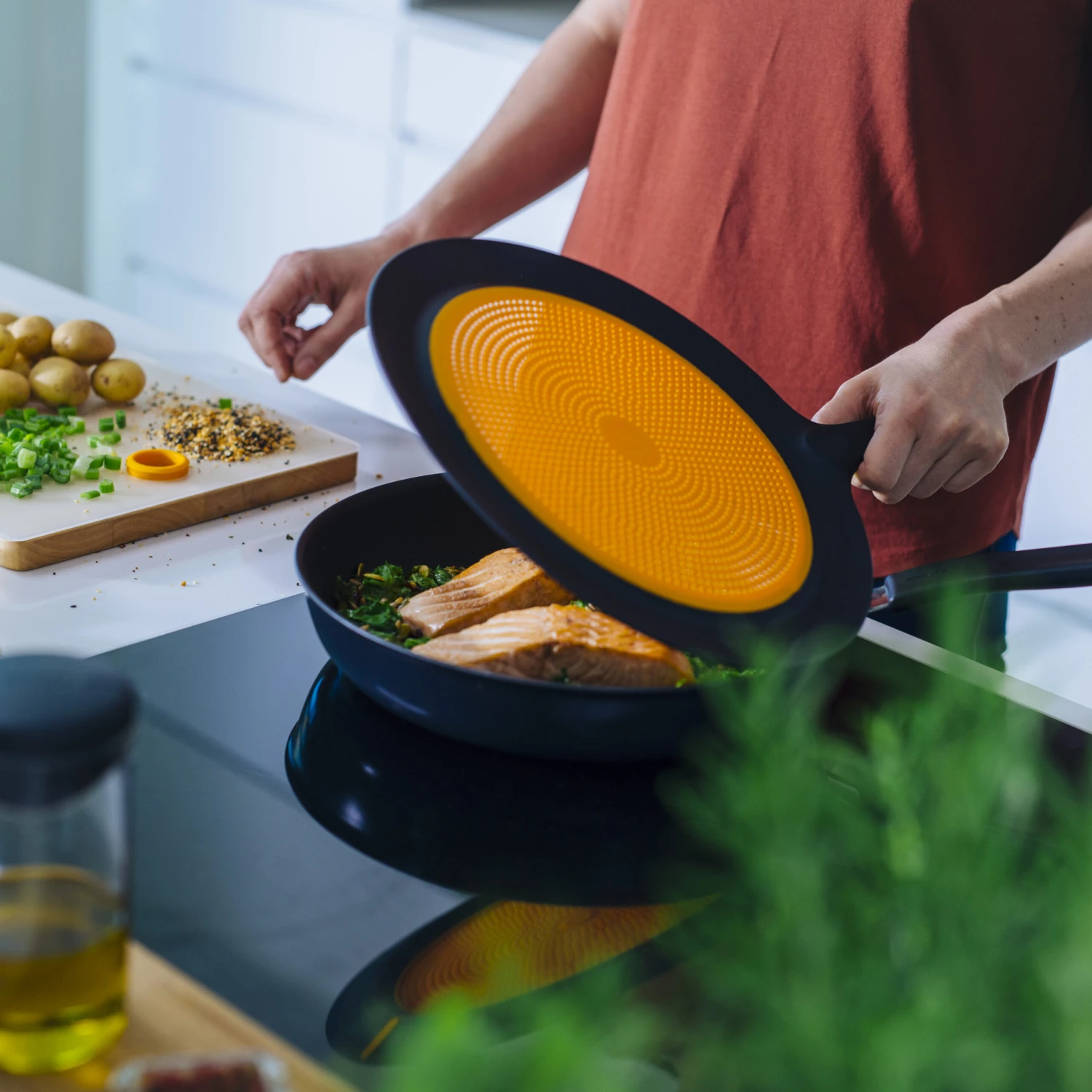 Fiskars Functional Form Spritzschutz Silikon – Bild 3