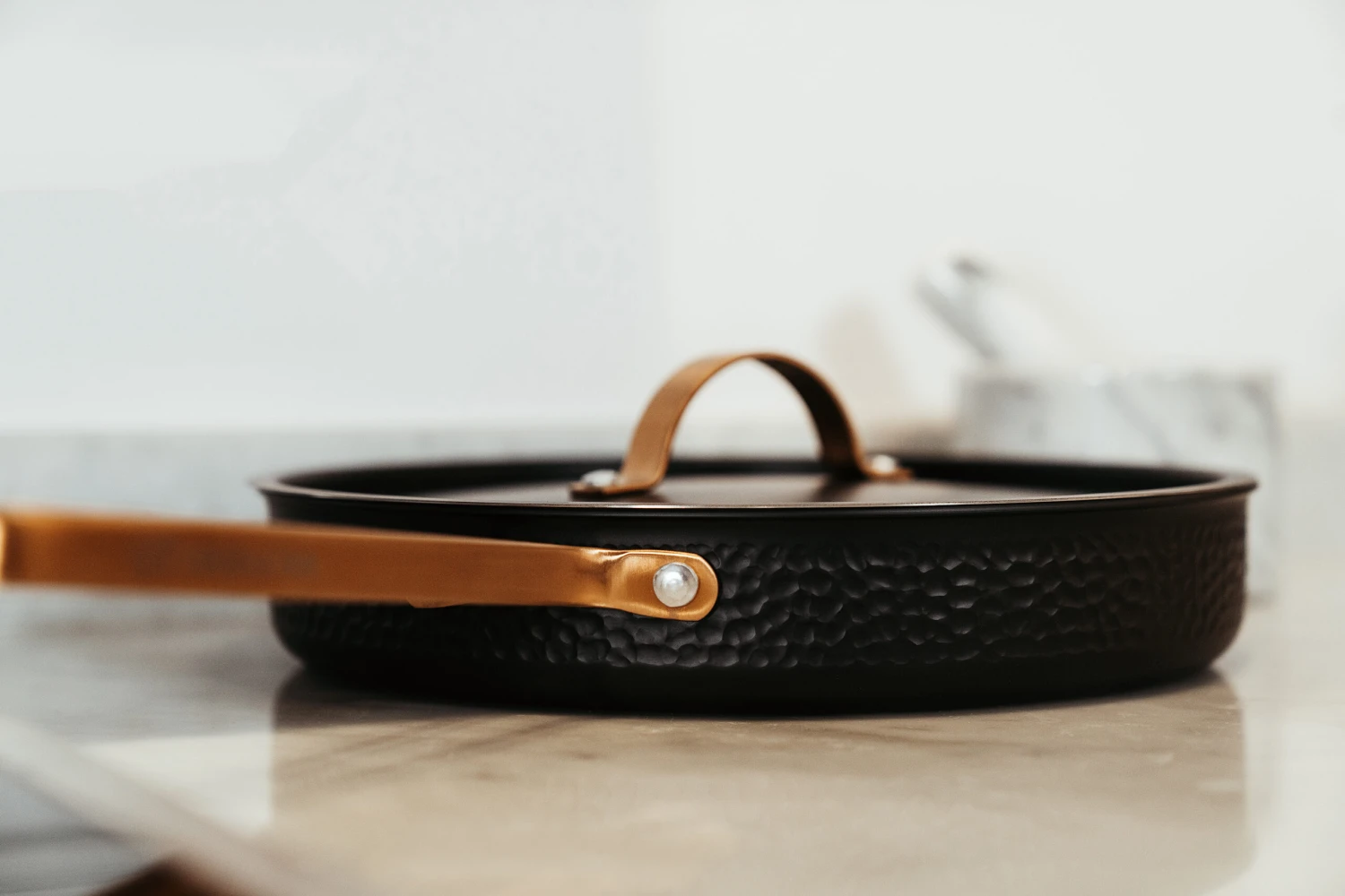 Arvet Gehämmerte Schwarze Sauteuse Mit Deckel – Bild 7