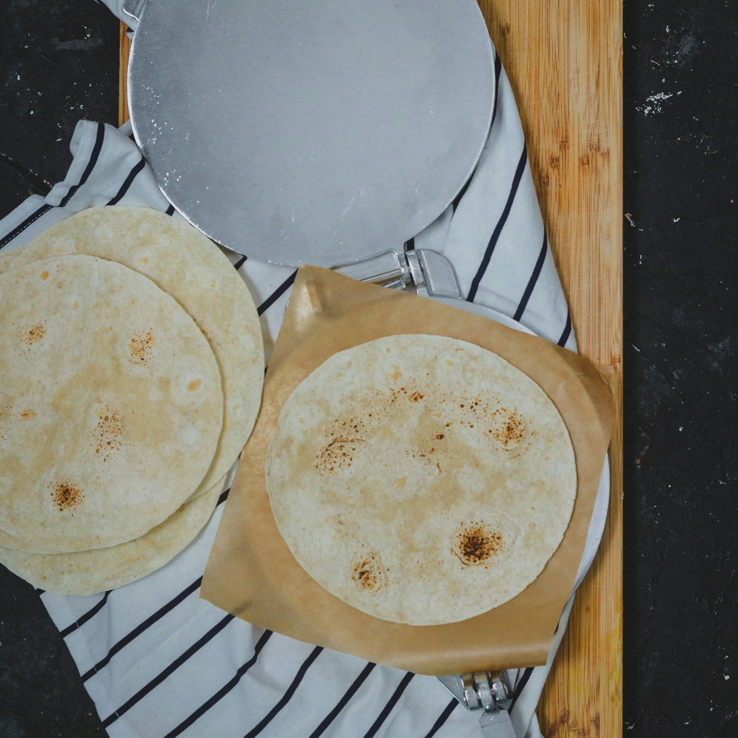 Kitchen Craft World Of Flavours Tortilla-Presse – Bild 5